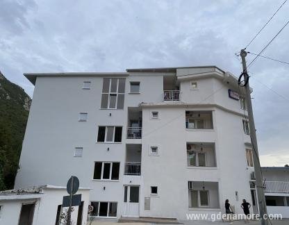 Apartmani Dinastija Zivkovic, logement privé à Čanj, Monténégro - 20240711_163751